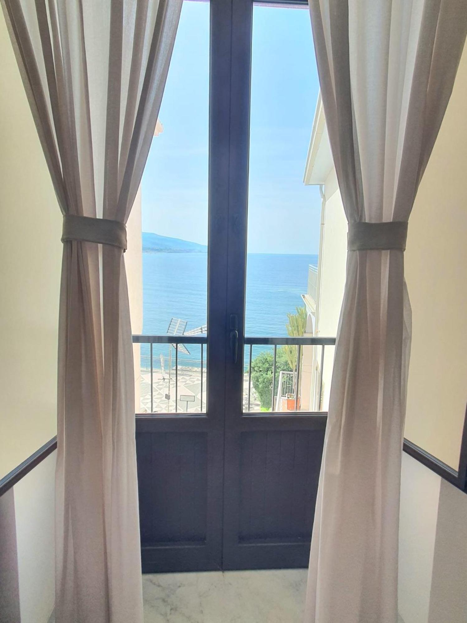 Il Molo Camere Per Vacanze Diamante Dış mekan fotoğraf